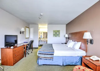 SureStay Hotel by Best Western Ottawa hotel thumbnail 6