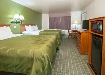 Quality Inn Alpine hotel thumbnail 4