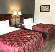 Econo Lodge Crystal Coast hotel detail image 7