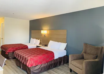 Econo Lodge Crystal Coast hotel thumbnail 8