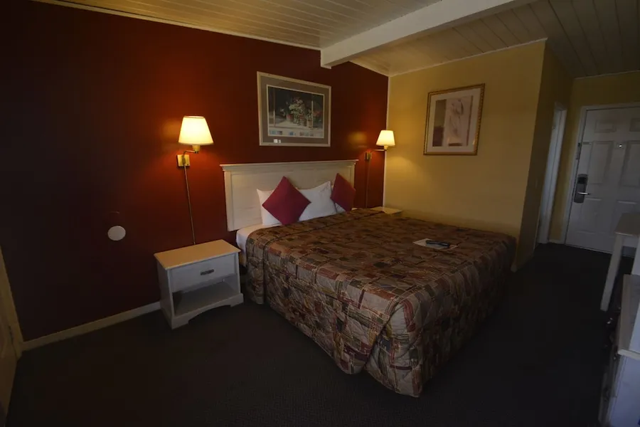 Gateway Inn hotel detail image 6