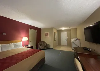 Travelodge by Wyndham Fort St John hotel thumbnail 4