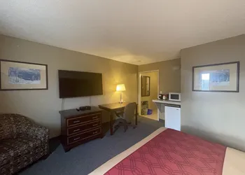 Travelodge by Wyndham Fort St John hotel thumbnail 7