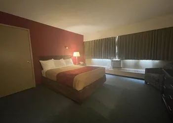 Travelodge by Wyndham Fort St John hotel thumbnail 8
