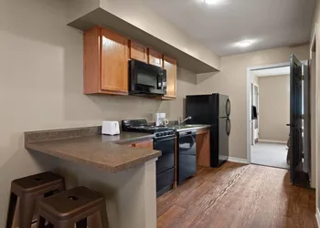 Eagle's Den Suites Carrizo Springs a Travelodge by Wyndham hotel thumbnail 5