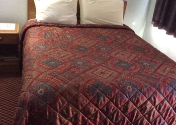 Regency Inn Comanche hotel thumbnail 7