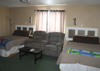 Country Inn hotel thumbnail 4
