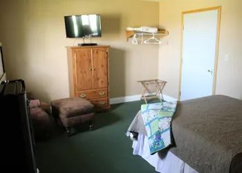 Country Inn hotel thumbnail 8