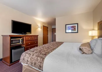 Best Western Plus Sparta Trail Lodge hotel thumbnail 7