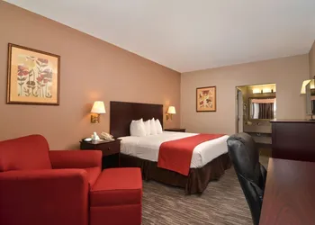 Best Western Dayton Inn & Suites hotel thumbnail 7