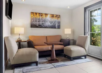 Best Western Plus Mont-Laurier hotel thumbnail 2