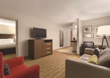 Country Inn & Suites by Radisson, Fergus Falls, MN hotel thumbnail 8
