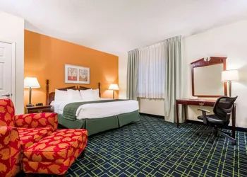 Baymont by Wyndham Greensburg hotel thumbnail 4
