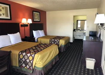 Executive Inn & Suites hotel thumbnail 5