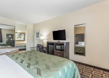 Quality Inn Johnson City near Downtown hotel thumbnail 7