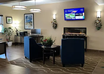 Comfort Inn & Suites Wilkes Barre - Arena hotel thumbnail 3