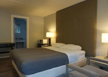 The Mighty Fraser Motel hotel thumbnail 5