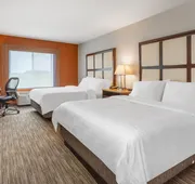 Holiday Inn Express Hotel & Suites Albert Lea - I-35 by IHG hotel detail image 4