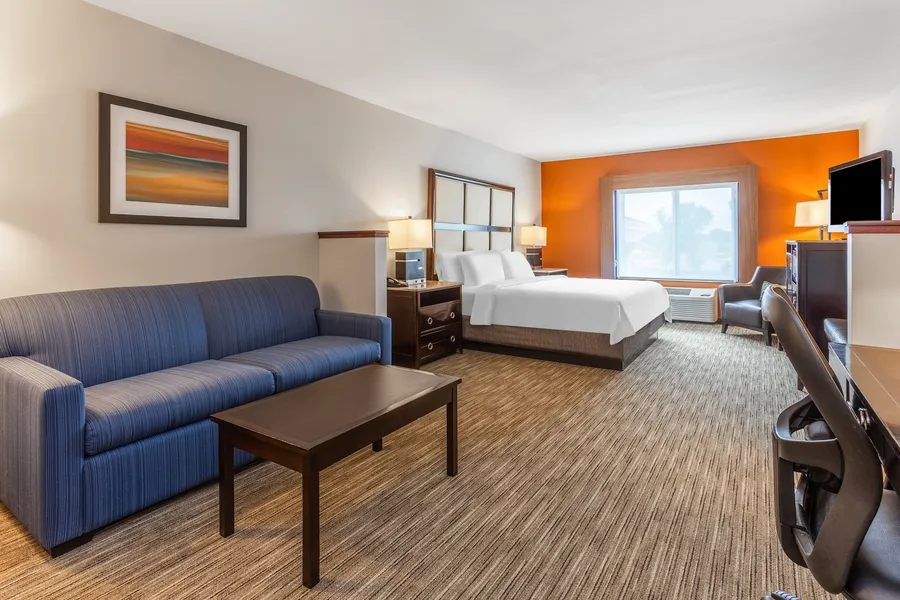 Holiday Inn Express Hotel & Suites Albert Lea - I-35 by IHG hotel detail image 6