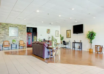 OYO Hotel Dundee By Crystal Lake hotel thumbnail 2