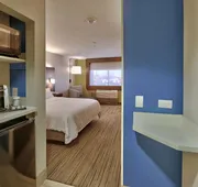 Holiday Express & Suites Portales by IHG hotel detail image 4