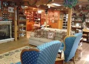 Kennedys Red Barn Inn hotel thumbnail 3
