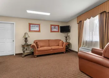Americas Best Value Inn Montezuma hotel thumbnail 2