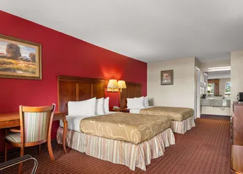 Americas Best Value Inn Montezuma hotel thumbnail 7