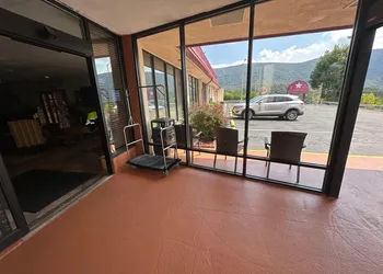 Red Rose Hotel hotel thumbnail 3