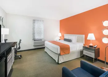 Howard Johnson by Wyndham Quincy/Boston hotel thumbnail 8