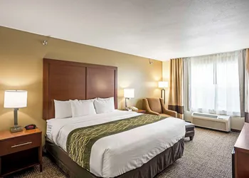 Comfort Inn & Suites Independence hotel thumbnail 7