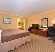Executive Plus Inn & Suites hotel detail image 5