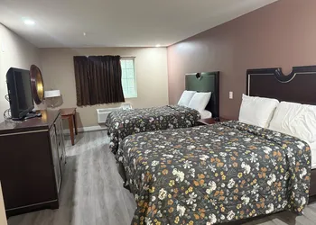 Magnolia Bay Hotel & Suites hotel thumbnail 7