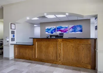 Best Western Limestone Inn & Suites hotel thumbnail 3