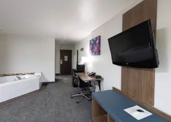 Countryside Inn & Suites hotel thumbnail 6