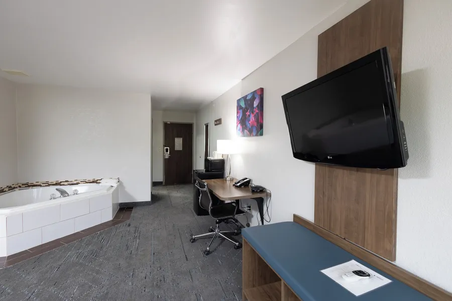 Countryside Inn & Suites hotel detail image 6