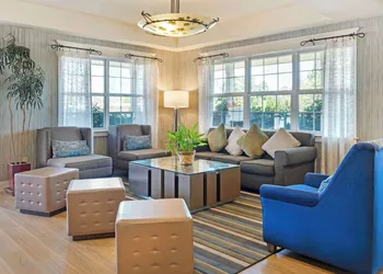Best Western Cedar Inn & Suites hotel thumbnail 3