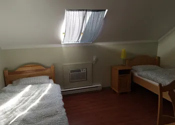 Crowsnest Vineyards Guesthouse hotel thumbnail 3