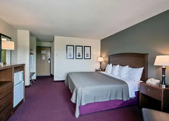 AmericInn by Wyndham Iowa Falls hotel thumbnail 7