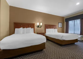 Best Western Plus Shamrock Inn & Suites hotel thumbnail 8
