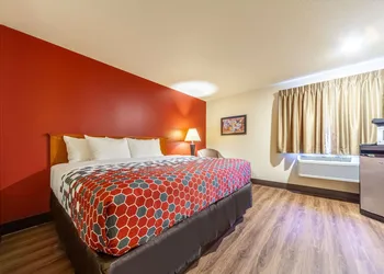 Econo Lodge Sioux Center hotel thumbnail 5