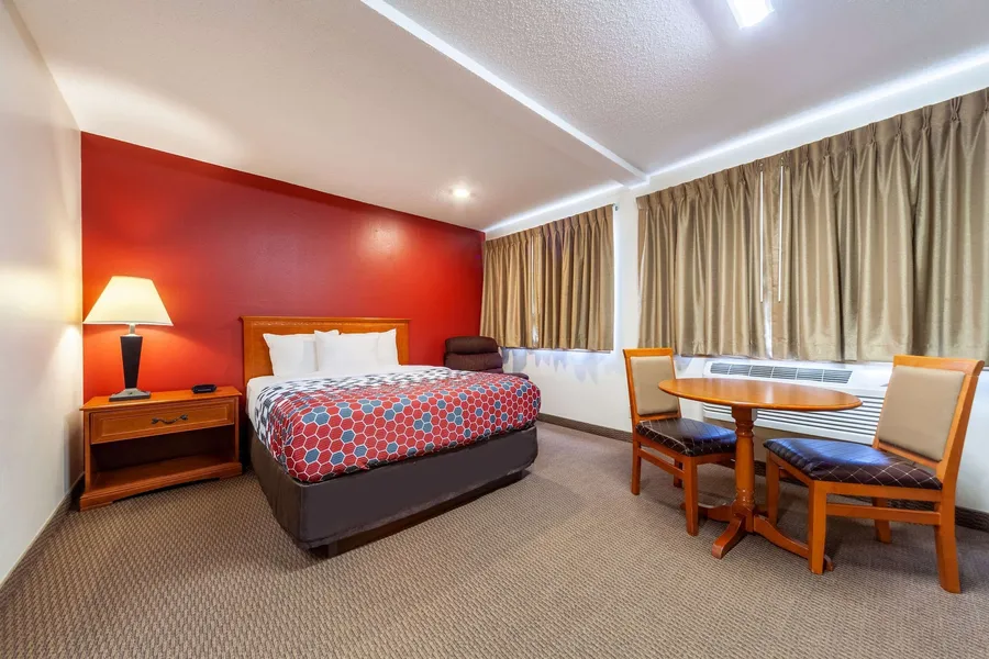Econo Lodge Sioux Center hotel detail image 6
