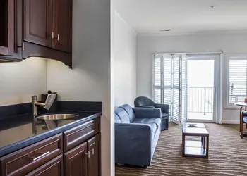 Island Inn & Suites, an Ascend Collection Hotel hotel thumbnail 6