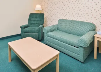Americas Best Value Inn & Suites Bluffton hotel thumbnail 7