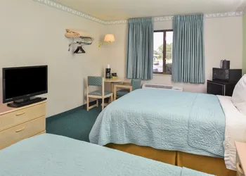 Americas Best Value Inn & Suites Bluffton hotel thumbnail 8
