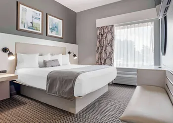 Best Western Plus Two Rivers Hotel & Suites hotel thumbnail 7