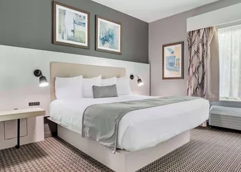 Best Western Plus Two Rivers Hotel & Suites hotel thumbnail 8