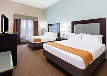 Holiday Inn Express Hotel & Suites Victoria by IHG hotel thumbnail 2