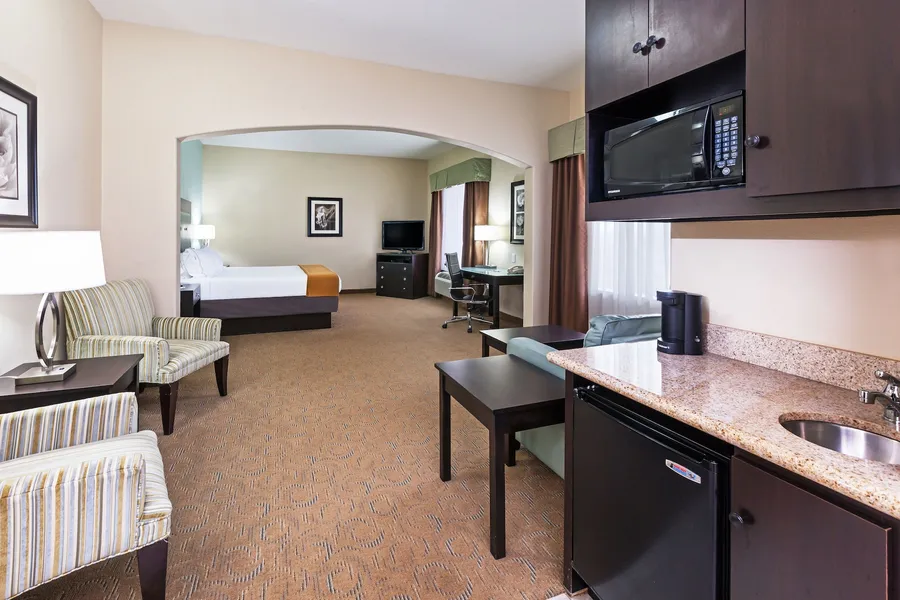 Holiday Inn Express Hotel & Suites Victoria by IHG hotel detail image 6
