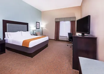 Holiday Inn Express Hotel & Suites Victoria by IHG hotel thumbnail 8